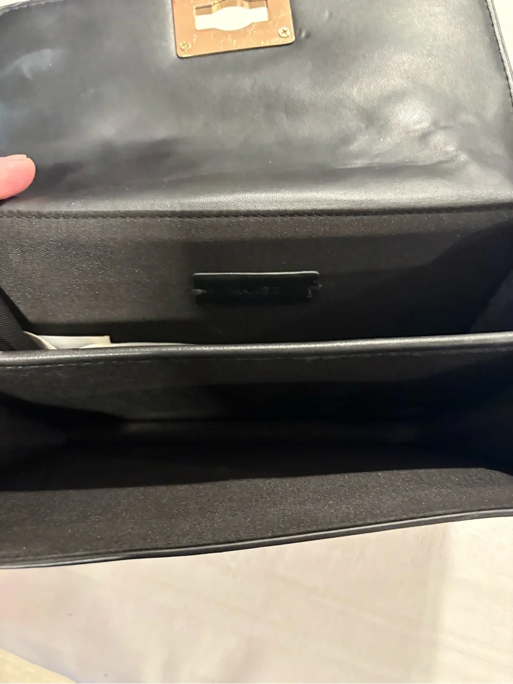 Mango chic black